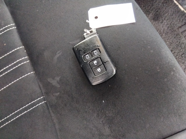 TOYOTA ESQUIRE HYBRID 2019  GI PREMIUM