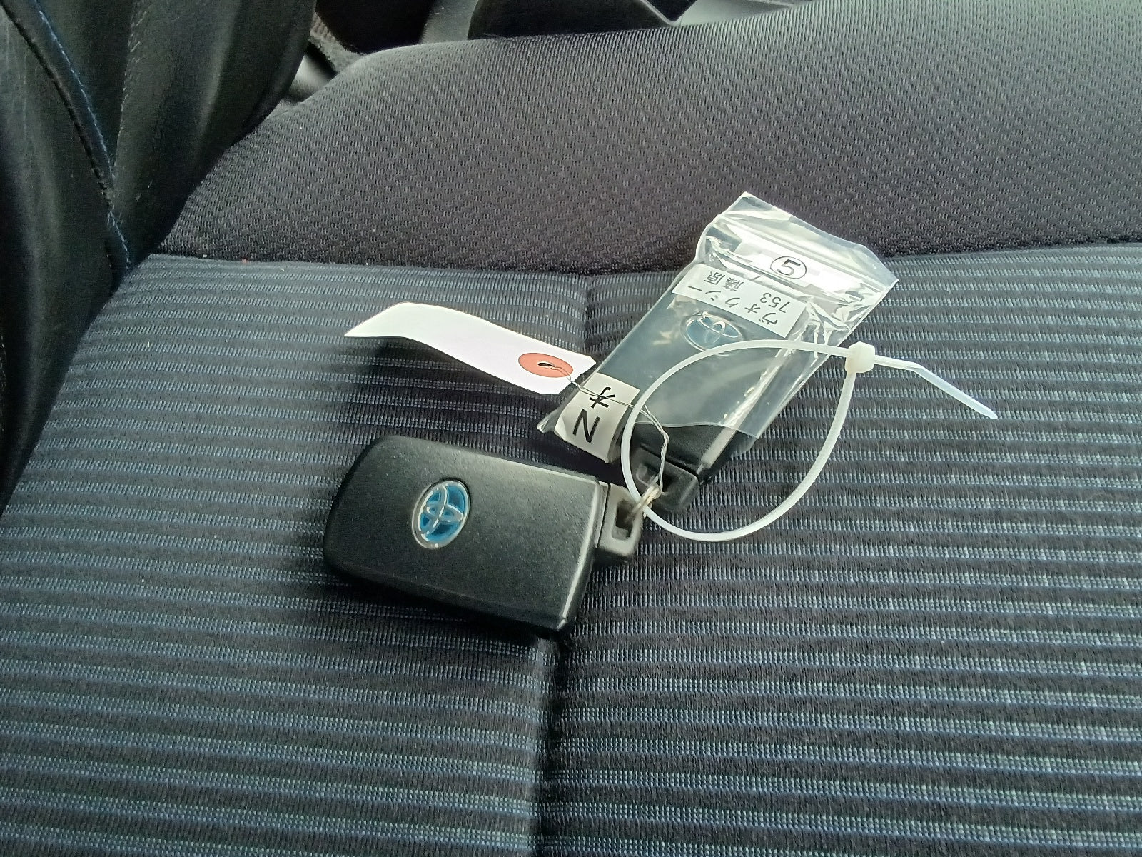 TOYOTA VOXY-2020-Hybrid-X