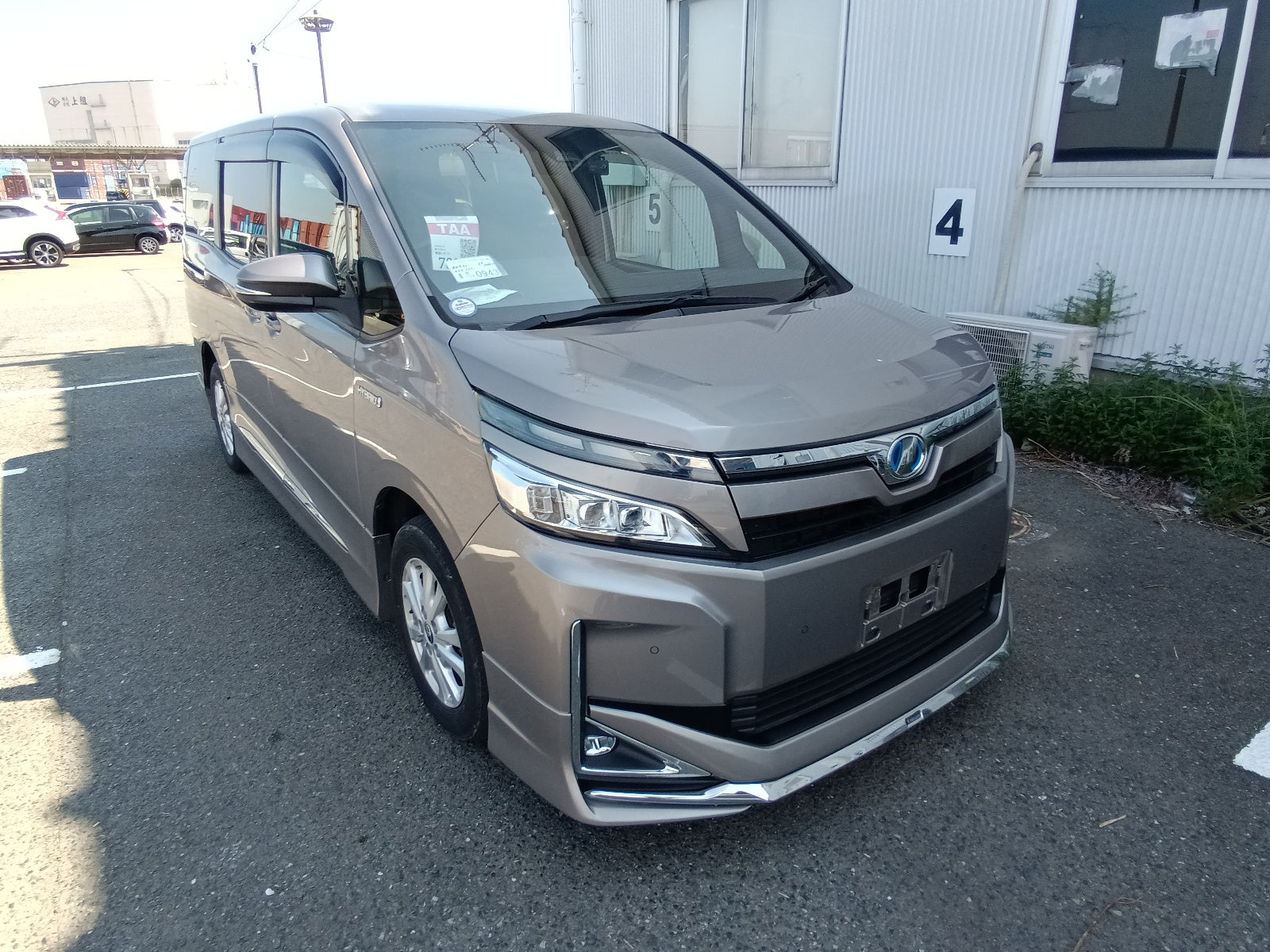 TOYOTA VOXY-2020-Hybrid V