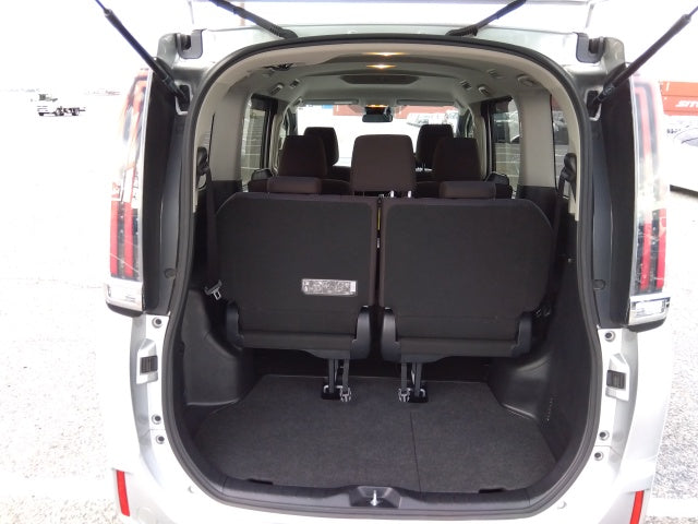 TOYOTA NOAH-HV X-2020