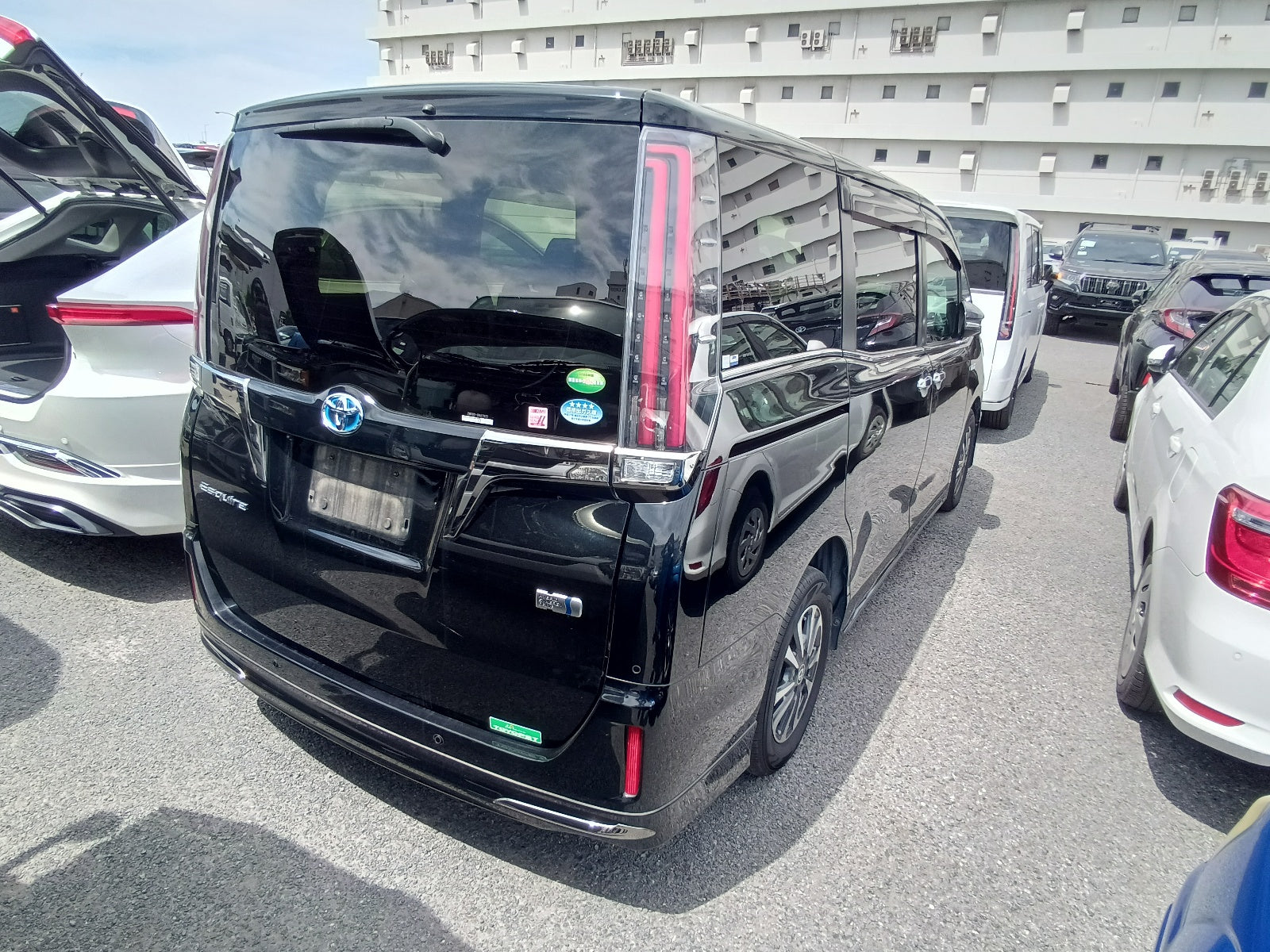 TOYOTA ESQUIRE-HYBRID GI PREMIUM-2020