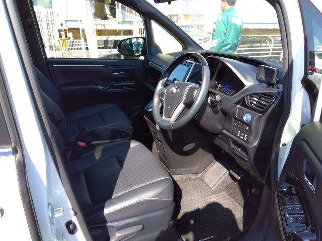 TOYOTA ESQUIRE-HYBRID GI PACKAGE-2020