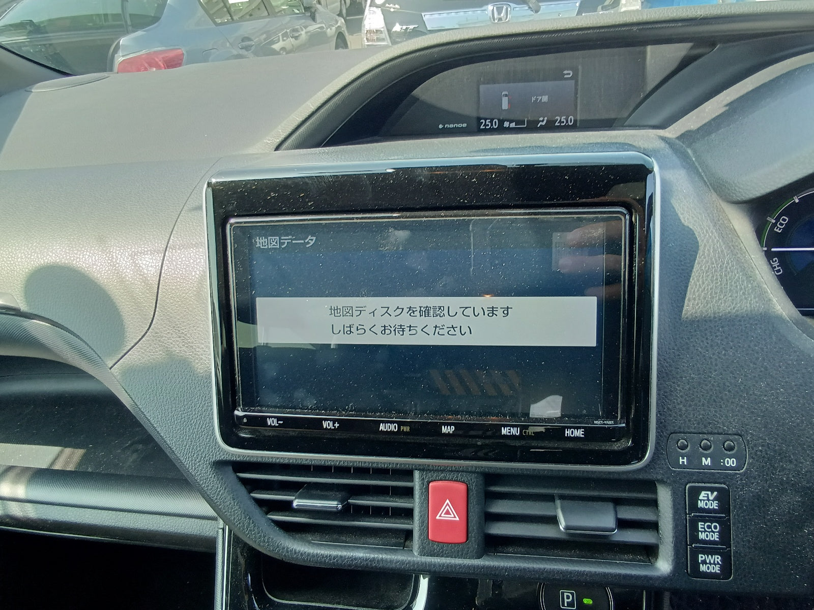 TOYOTA NOAH 2020 SILVER