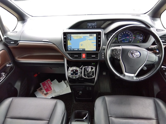 TOYOTA ESQUIRE-HV GI-2020