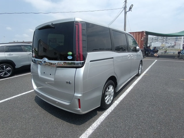 TOYOTA NOAH-HV G-2020