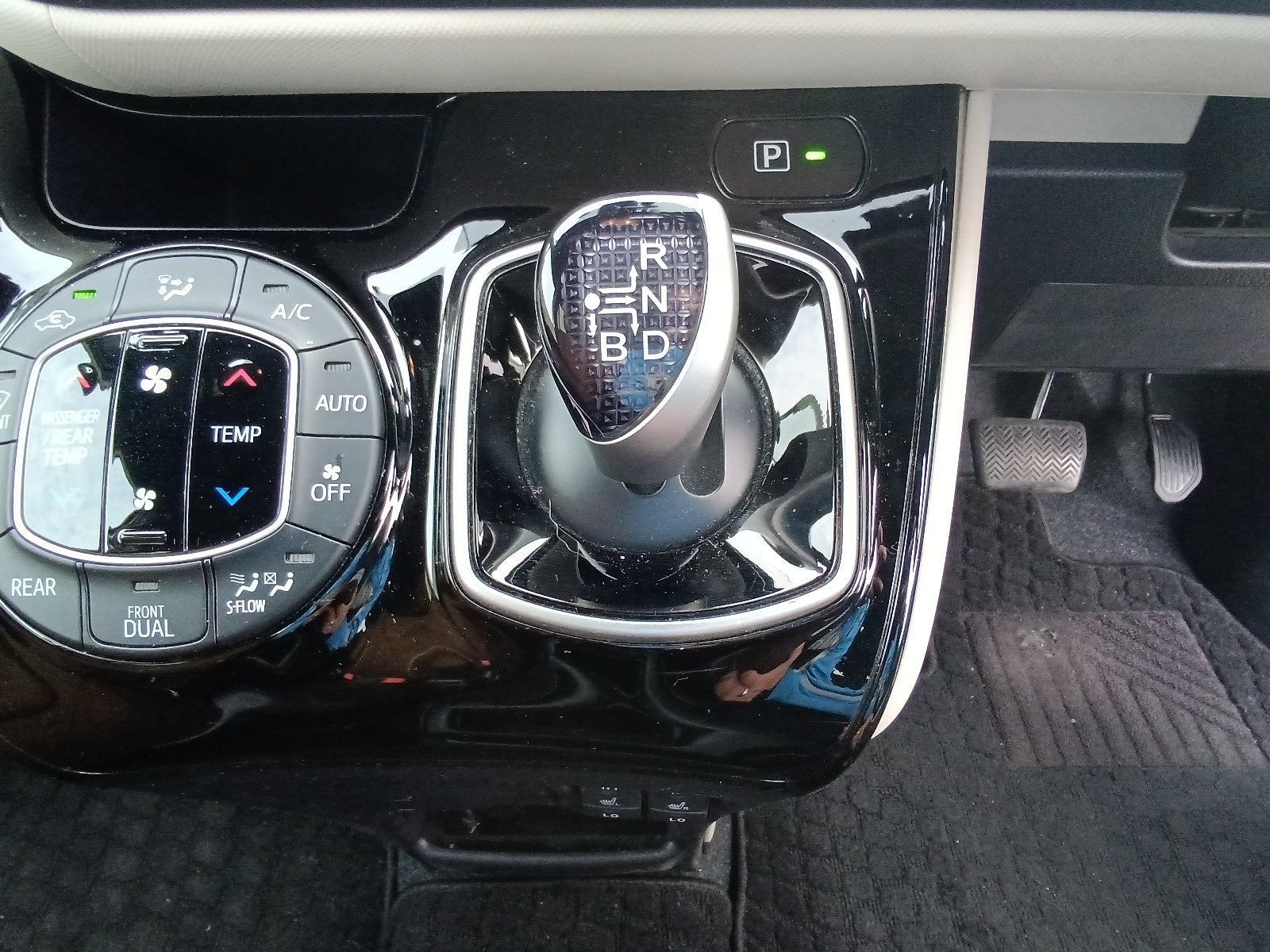 TOYOTA NOAH-HV G- 2021 PEARL