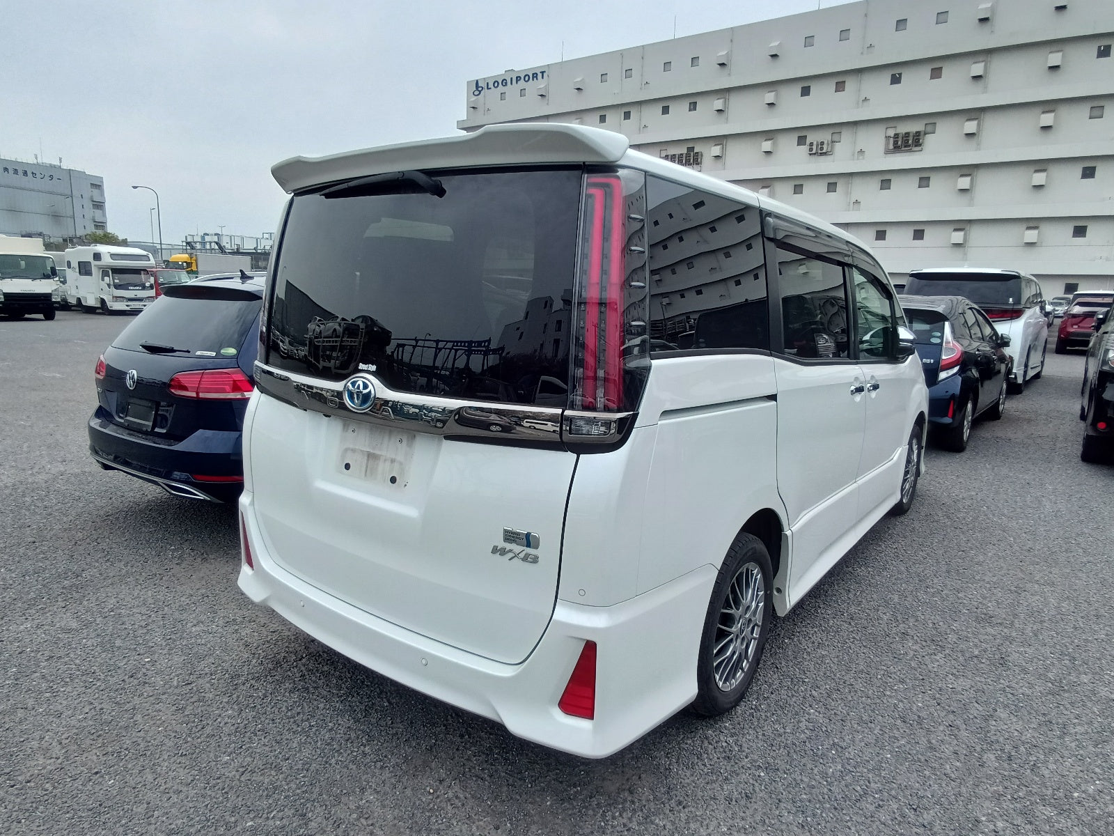 TOYOTA NOAH-HV - 2021 PEARL