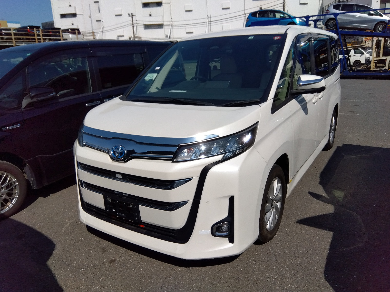 TOYOTA NOAH-HYBRID G- 2022