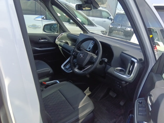 TOYOTA NOAH-HYBRID S-Z- 2022