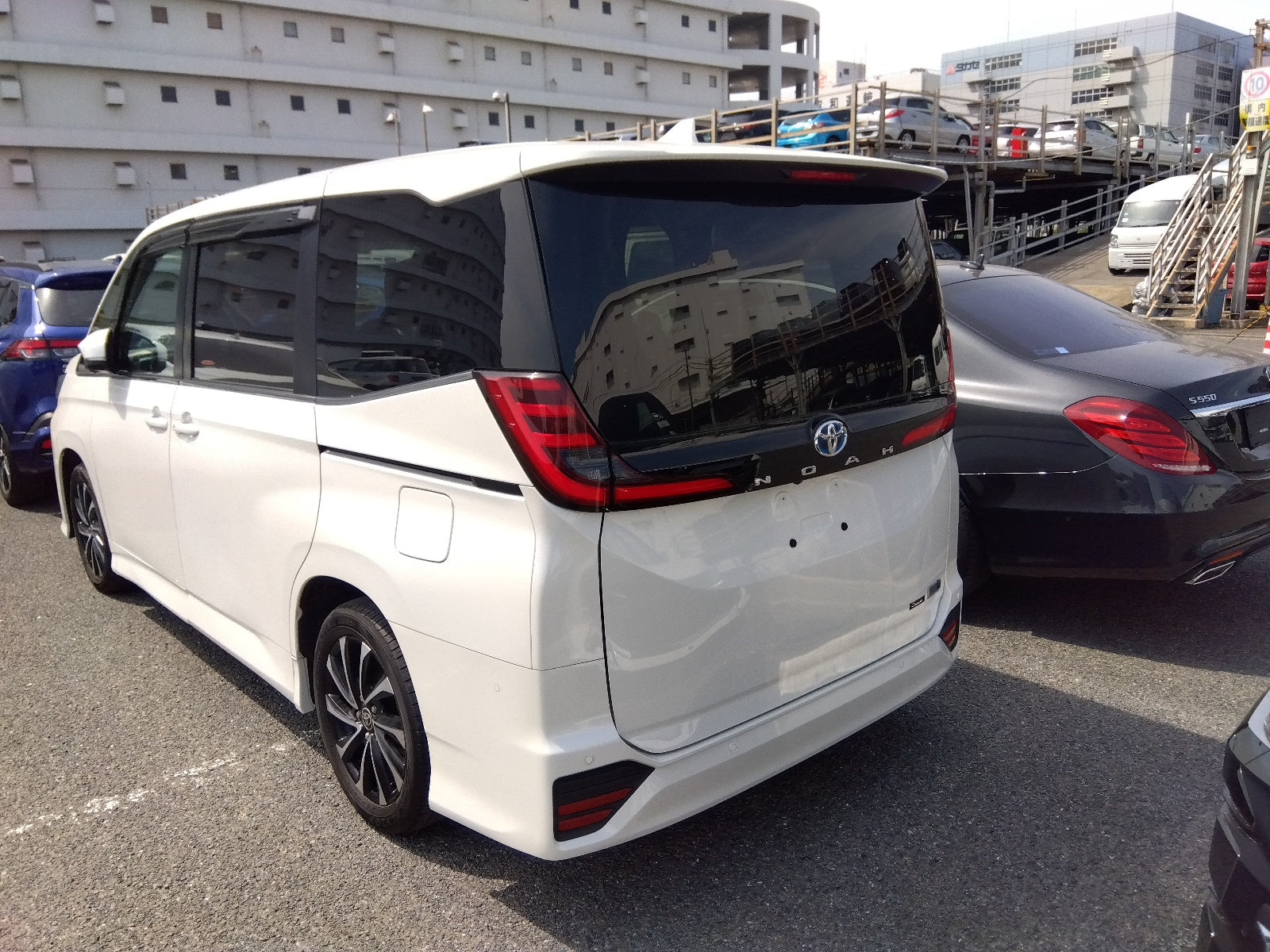 TOYOTA NOAH-HYBRID S-Z PACKAGE- 2022