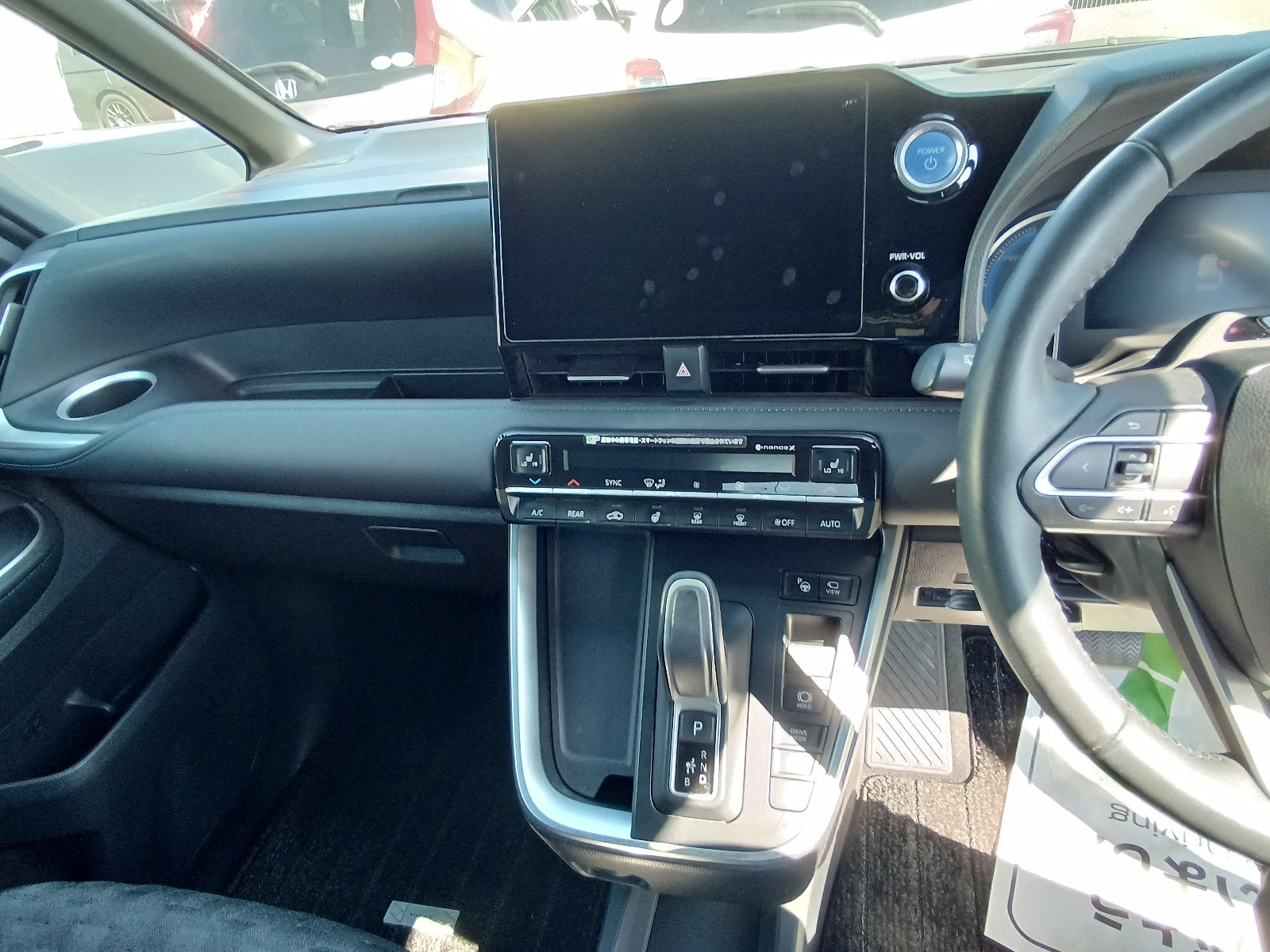 TOYOTA VOXY-2022-Hybrid-S Z WHITE