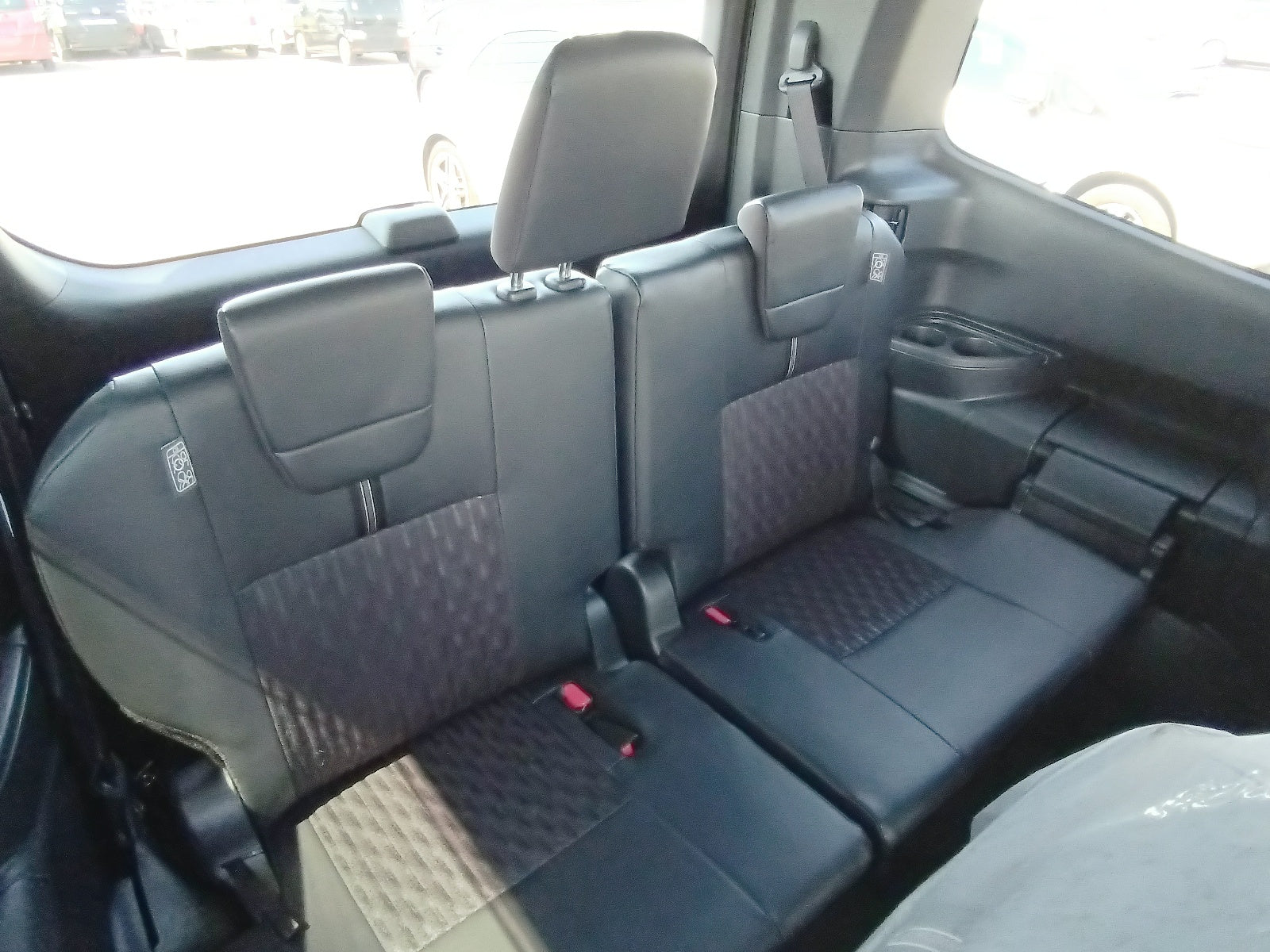 TOYOTA NOAH-HYBRID S-Z-2023