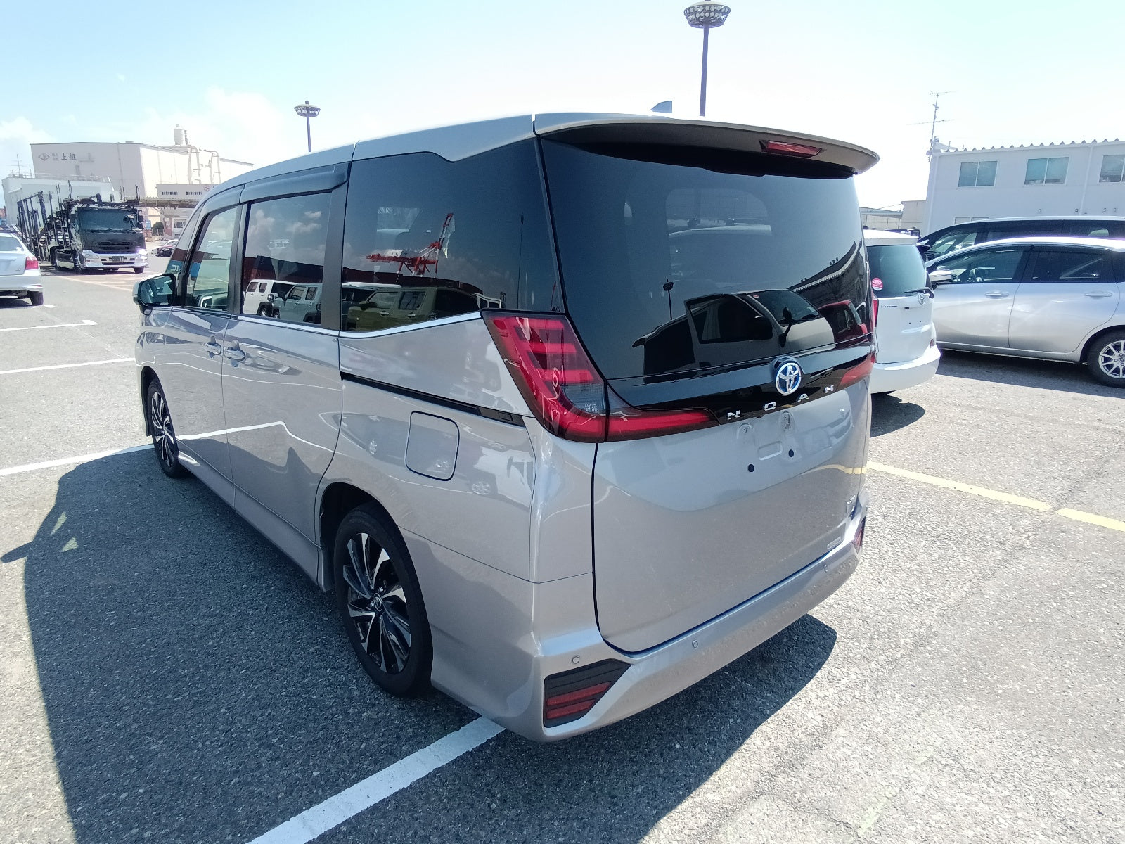 TOYOTA NOAH-HYBRID S-Z-2023