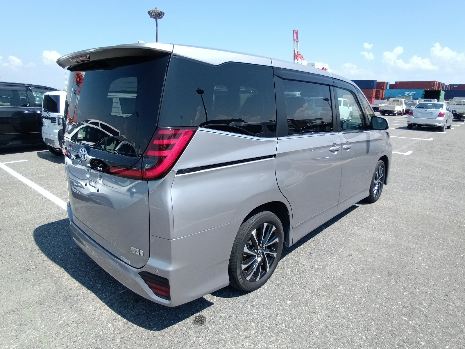 TOYOTA NOAH-HYBRID S-Z-2023