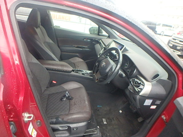 TOYOTA C-HR 2019 G LED