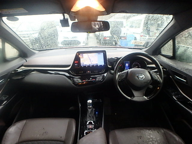 TOYOTA C-HR 2019 G LED