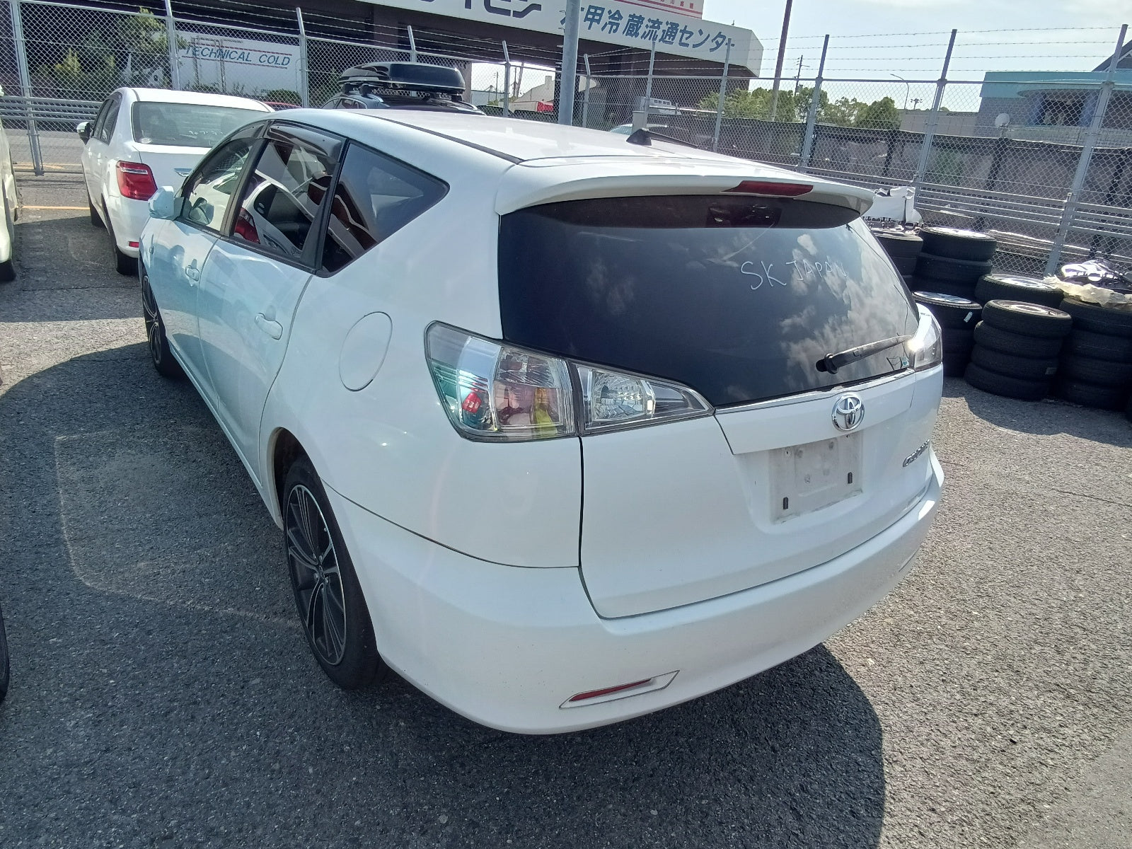 TOYOTA CALDINA 2005 WHITE