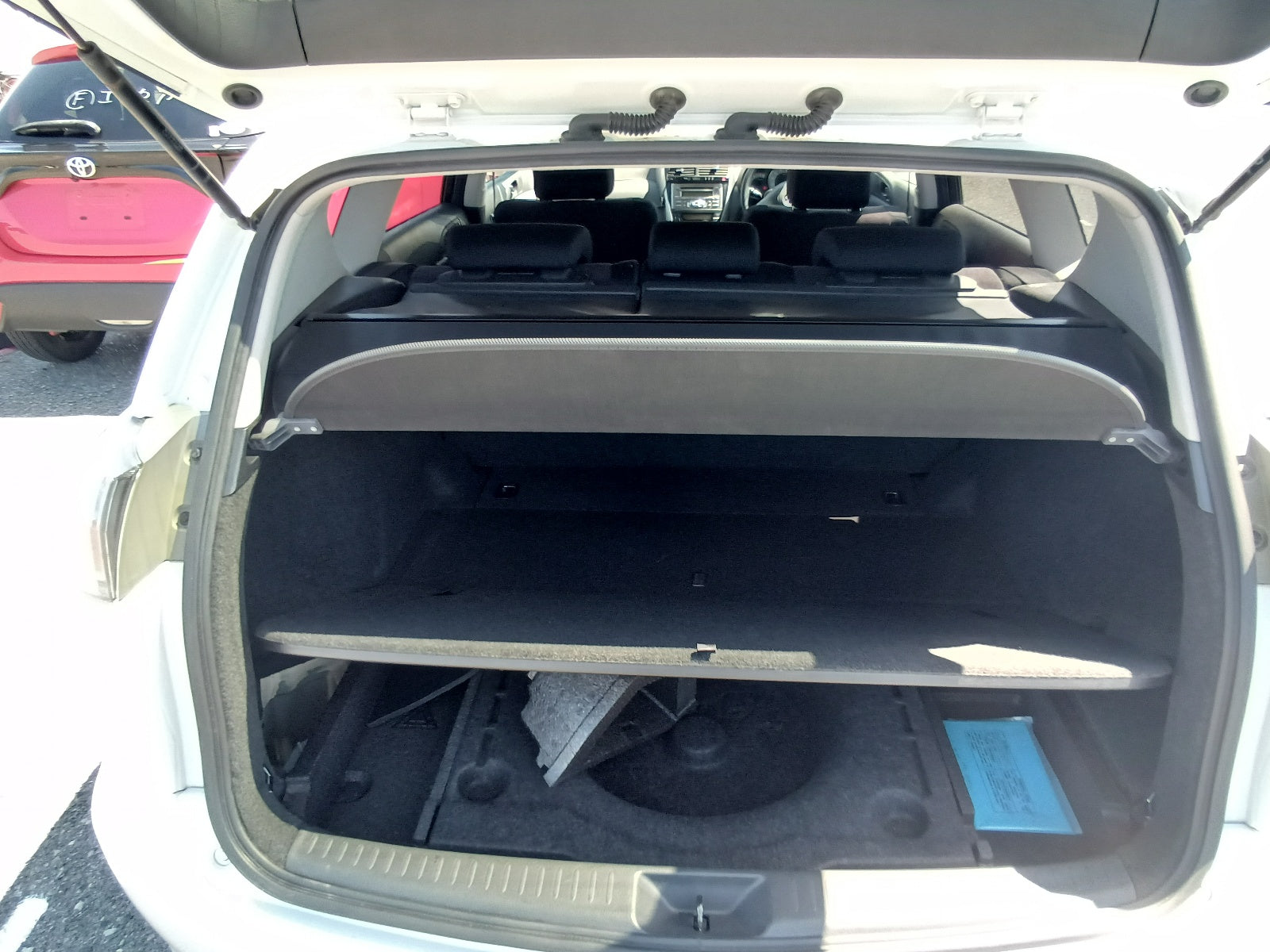 TOYOTA CALDINA-Z-2006 WHITE