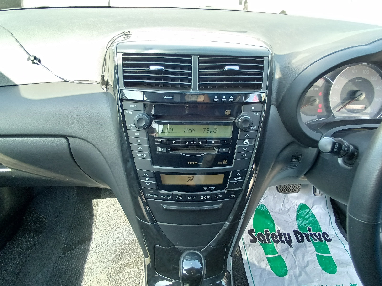 TOYOTA CALDINA-2007 SILVER  Z A EDITION