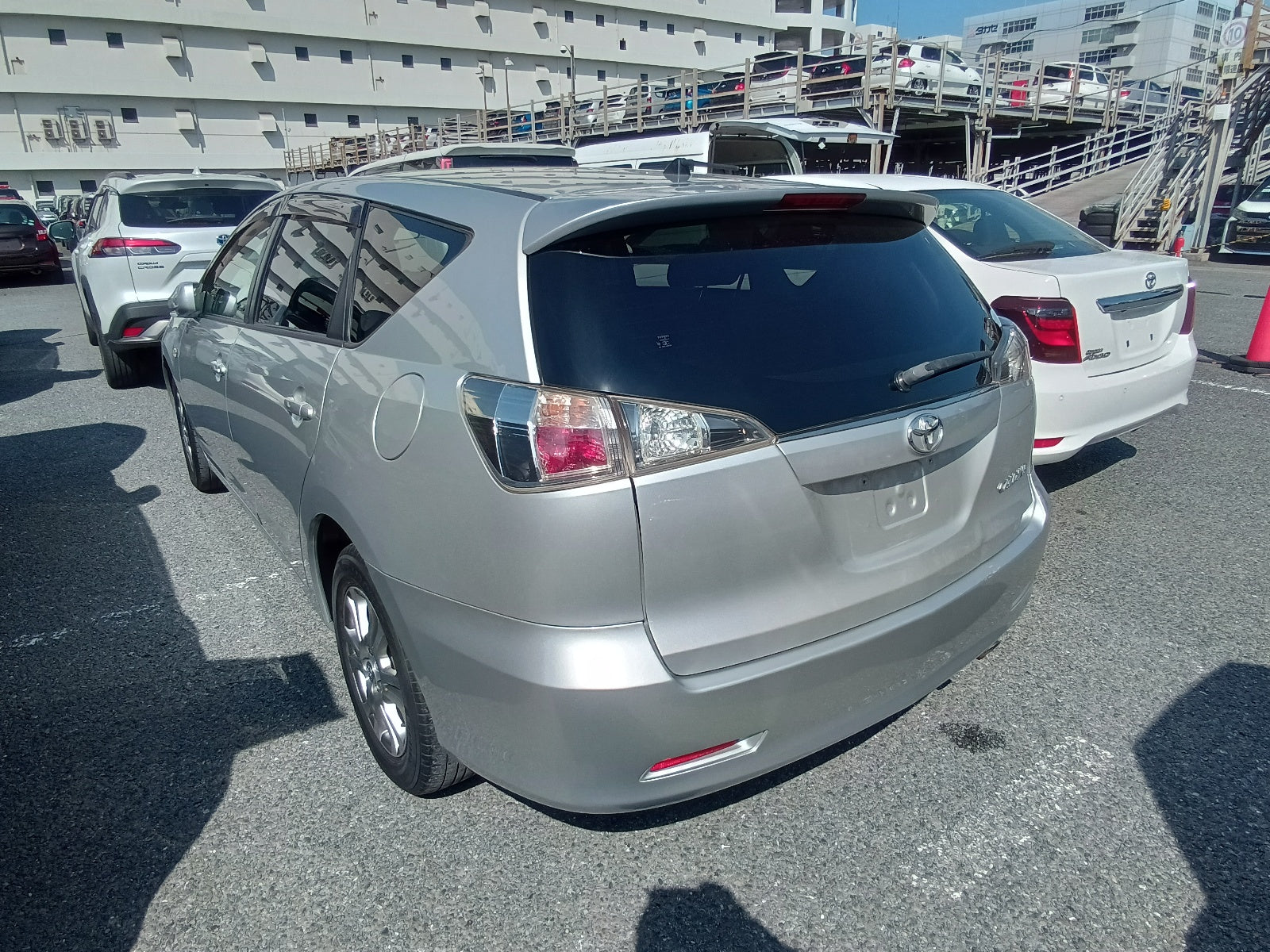 TOYOTA CALDINA-2007 SILVER  Z A EDITION