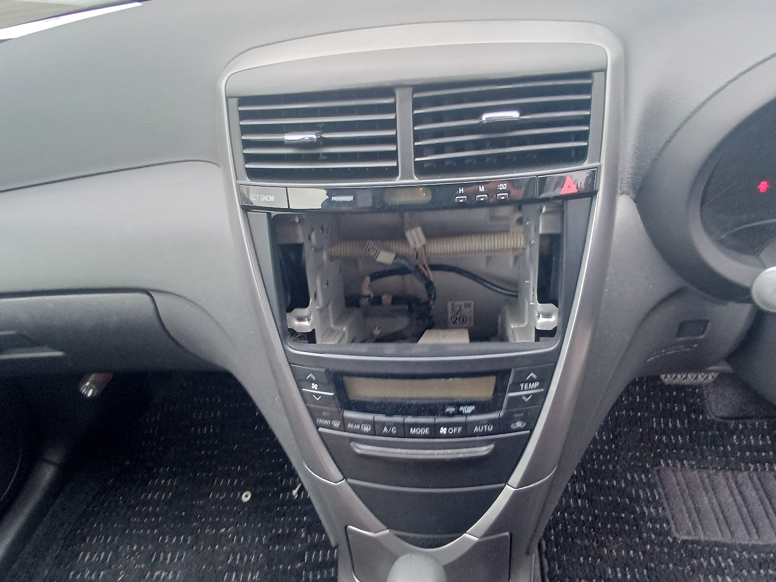 TOYOTA CALDINA Z S Edition 2007 WHITE