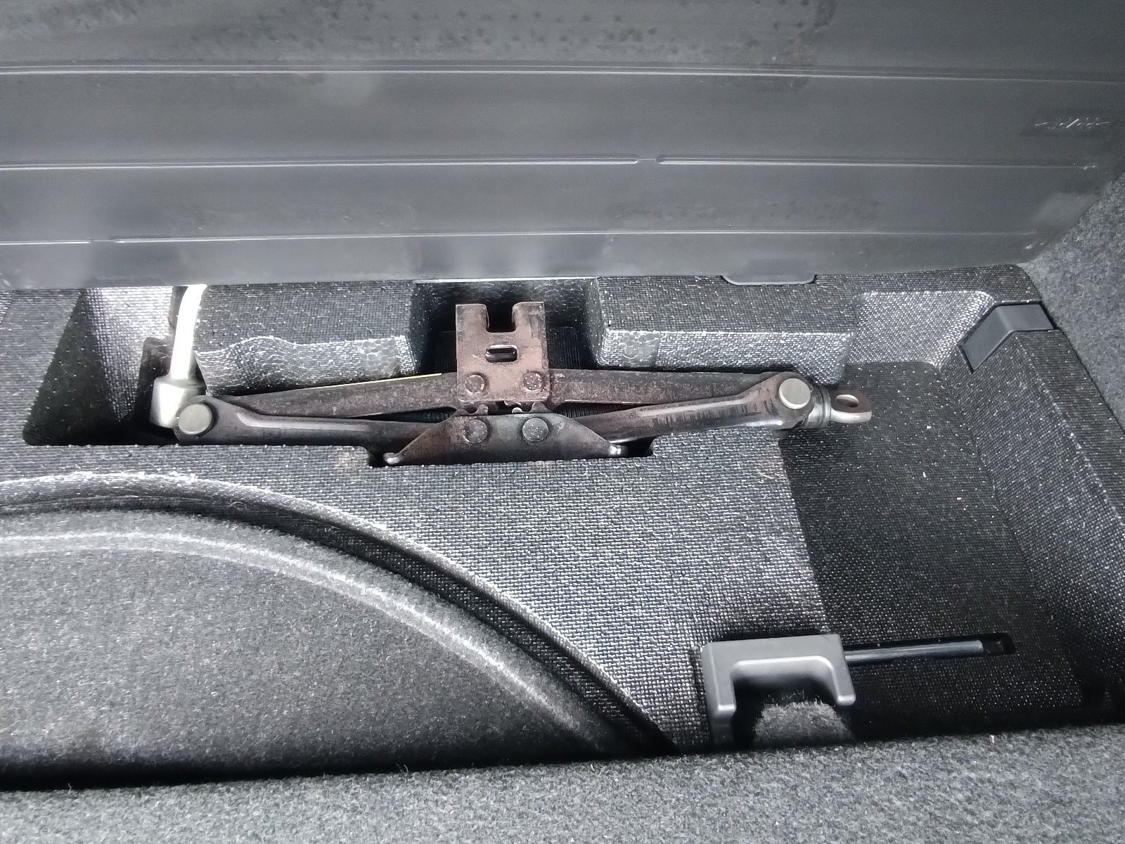 TOYOTA CALDINA Z S Edition 2007 WHITE