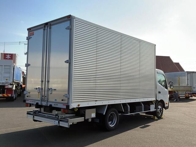 HINO DUTRO-VAN -2018