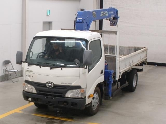 HINO DUTRO-CRANE ATTACHING -2012