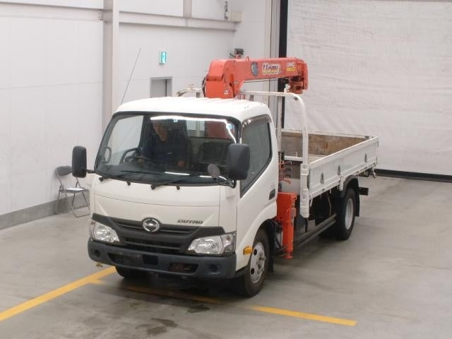 HINO DUTRO-CRANE ATTACHING -2017