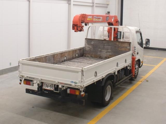 HINO DUTRO-CRANE ATTACHING -2017