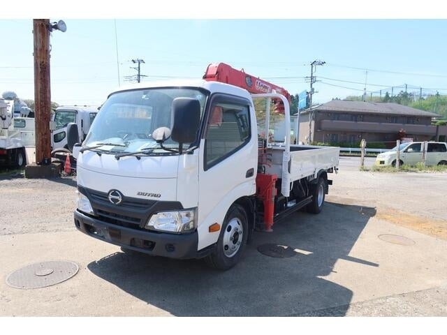 HINO DUTRO-CRANE ATTACHING -2017