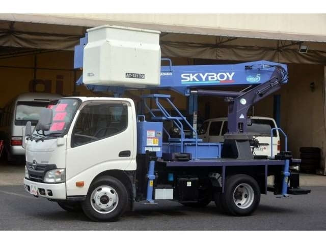 HINO DUTRO-HIGH PLACE OPERATION CAR TADANO AT121 -2013