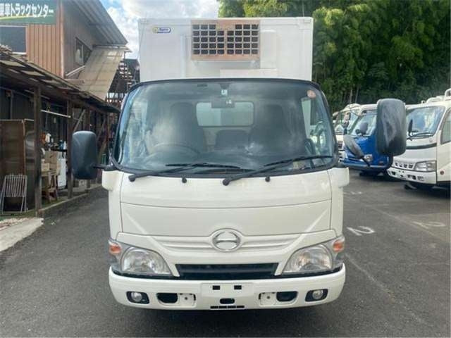 HINO DUTRO-2T REEFER HIGASHI PRE -30. -2016