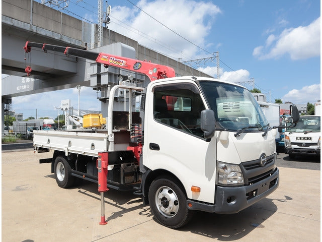 HINO DUTRO-CRANE ATTACHING -2016