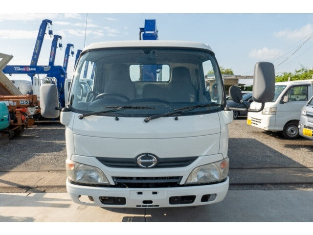 HINO DUTRO-CRANE ATTACHING -2011