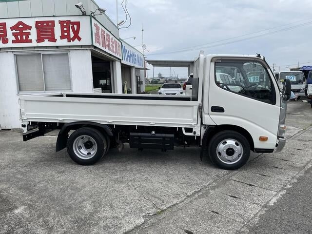 HINO DUTRO-FLAT DECK -2015