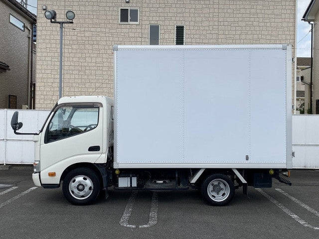 HINO DUTRO-VAN -2015