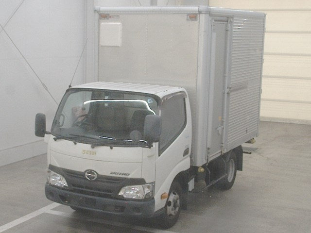 HINO DUTRO-VAN -2016