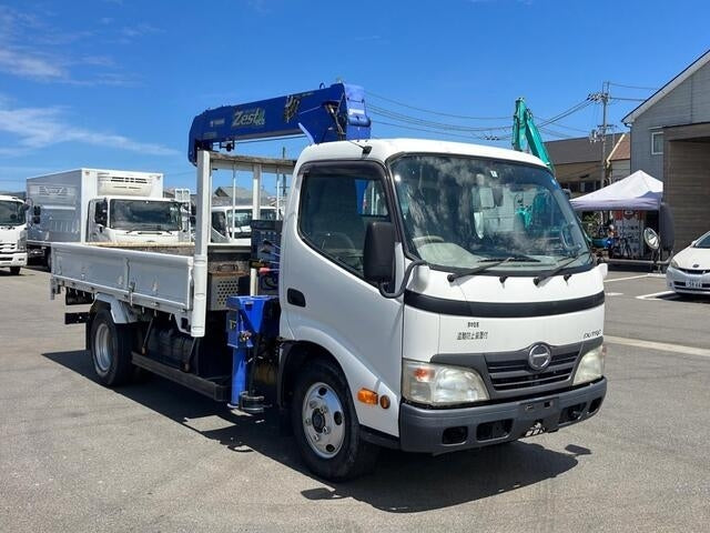 HINO DUTRO-CRANE ATTACHING -2011 – SK Japan Export Co.,Ltd.