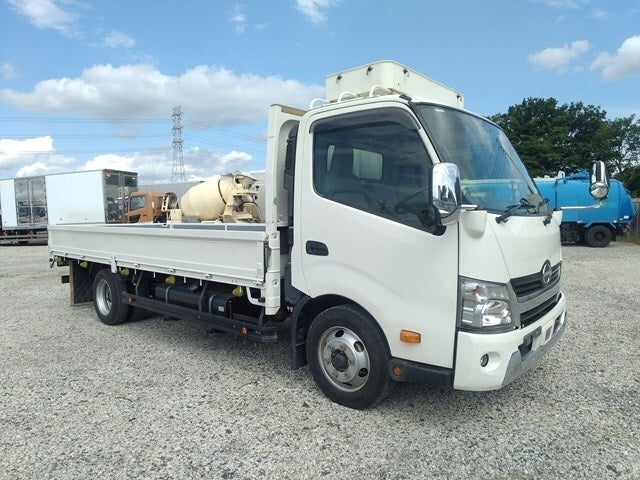 HINO DUTRO-FLAT DECK -2018