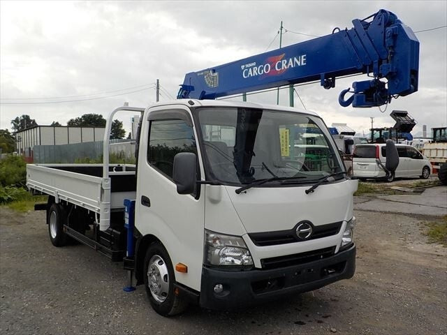 HINO DUTRO-CRANE ATTACHING -2013