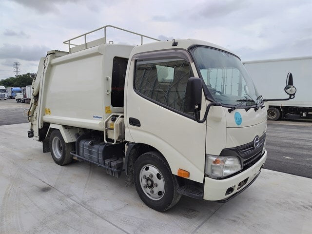 HINO DUTRO-PAKER -2016