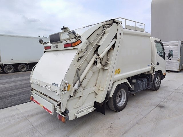 HINO DUTRO-PAKER -2016