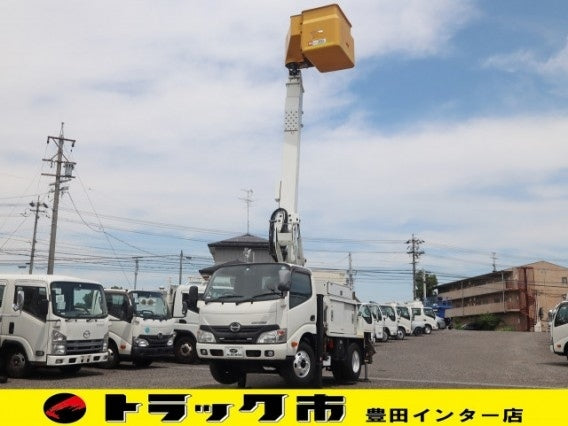 HINO DUTRO-HIGH PLACE OPERATION CAR -2013