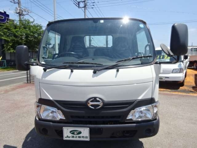 HINO DUTRO-FULL-JUST-LOW -2017