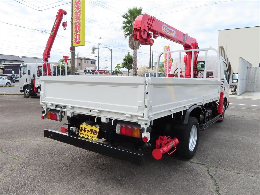 HINO DUTRO-CRANE / SELF CRANE -2012